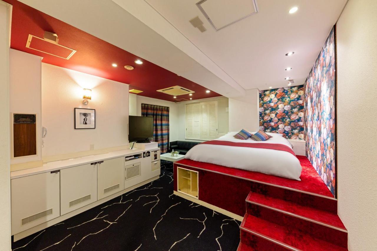 Hotel Love Jewel Китакюсю Экстерьер фото